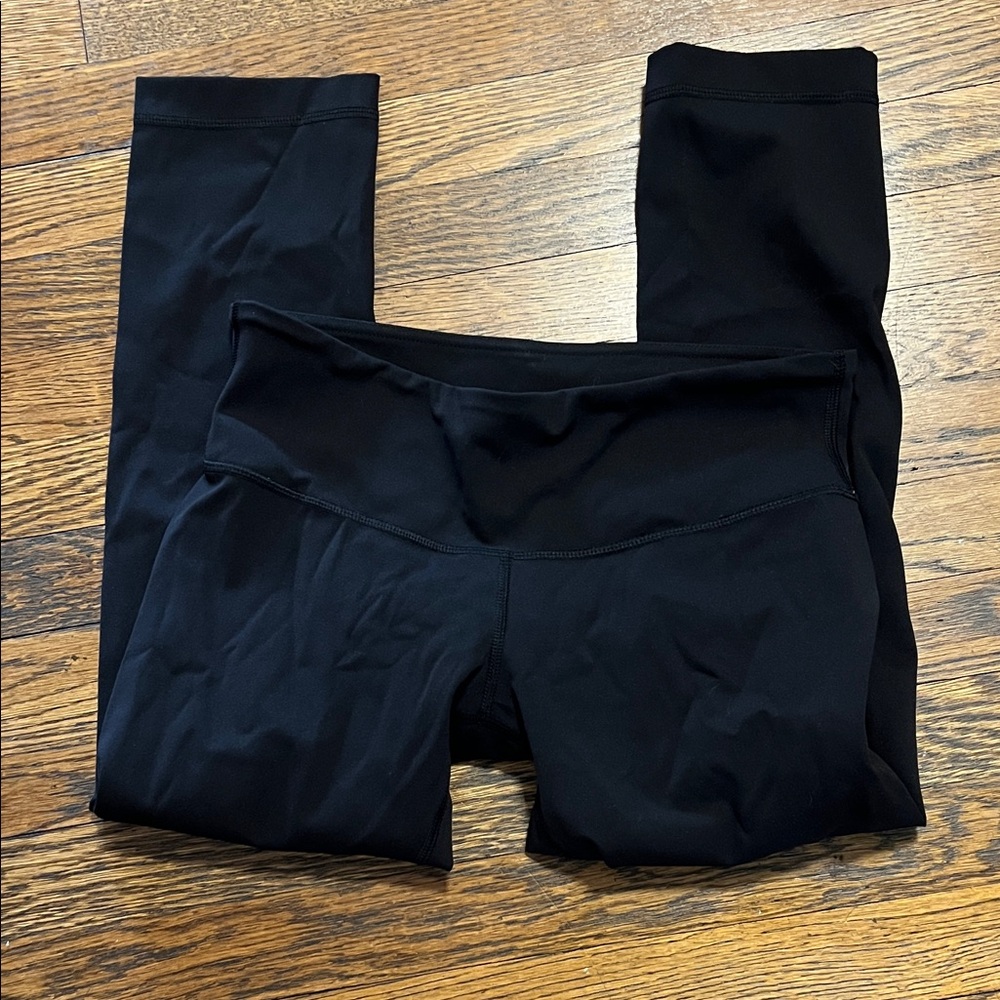 Lululemon black cropped leggings